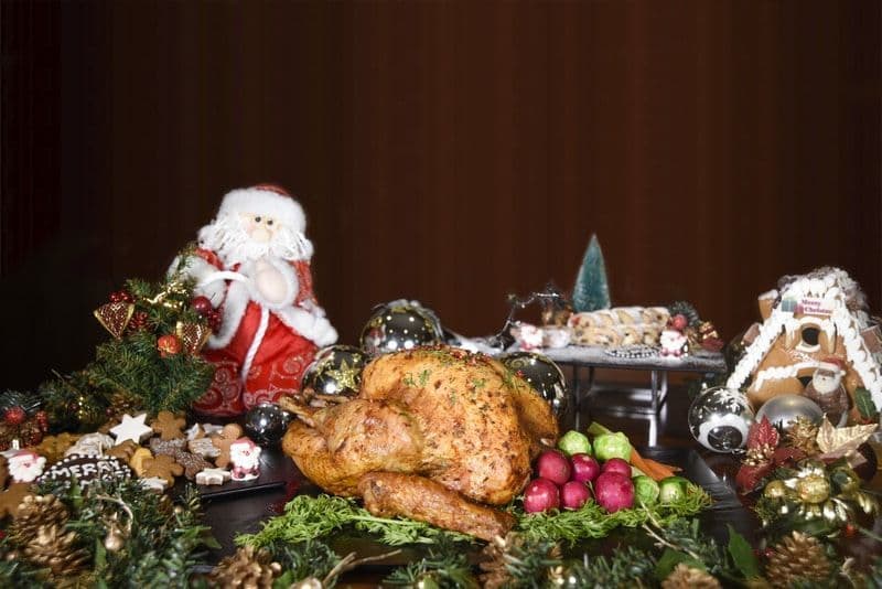 Harbour Restaurant - The Harbourview 灣景廳 - 灣景國際 - OKiBook Hong Kong and Macau Restaurant Buffet booking 餐廳和自助餐預訂香港和澳門 - Roasted Turkey with Homemade Stuffing 燒聖誕原隻火雞伴自家制餡腸