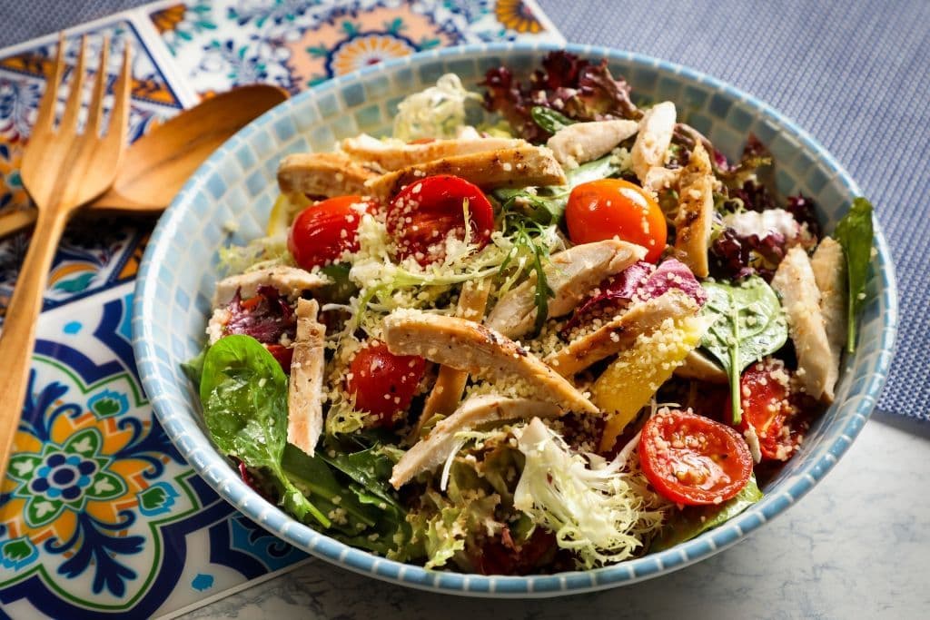 Kudos Crowne Plaza Causeway Bay - 香港銅鑼灣皇冠假日酒店 - OKiBook Hong Kong and Macau Restaurant Buffet booking 餐廳和自助餐預訂香港和澳門 - Couscous and Tomato Salad with Roasted Chicken 燒雞北非小米番茄沙律