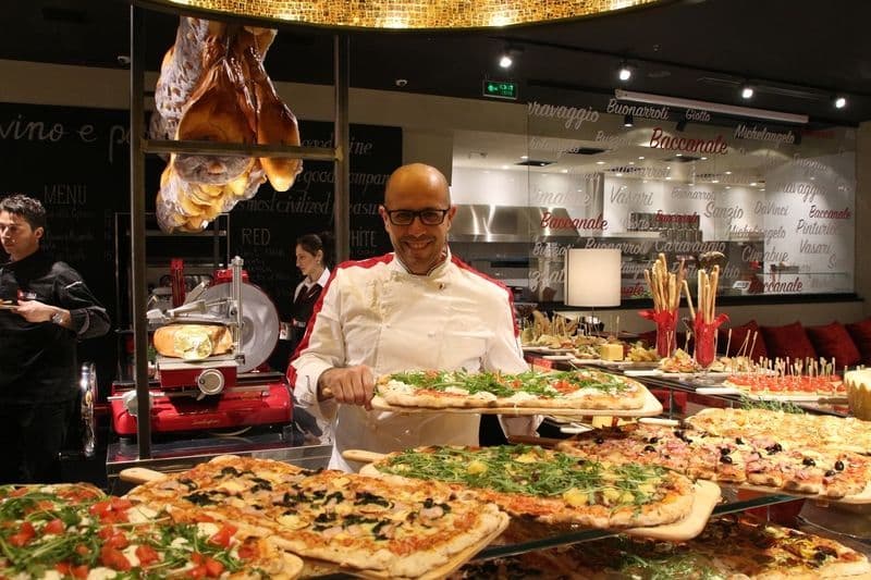 Cucina Marco Polo Hongkong Hotel 馬哥孛羅香港酒店 OKiBook Hong Kong Restaurant Booking 自助餐預訂香 Pasqualino Barbasso來自意大利南部的西西里島,自17歲開始