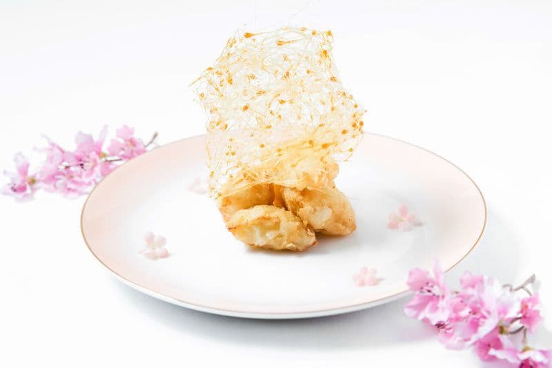 Centre Street Kitchen 中西∙環 - 港島太平洋酒店- OKiBook Hong Kong Restaurant Booking - Chinese Apple and Strawberry in Hot Toffee