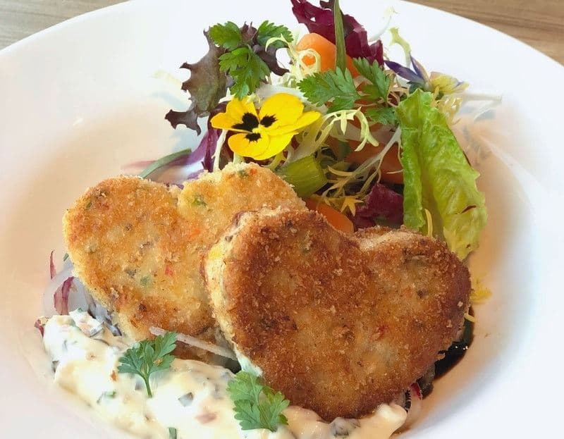 Romantic Valentine’s Day Set Dinner Menu @ Centre Street Bar – Island Pacific Hotel