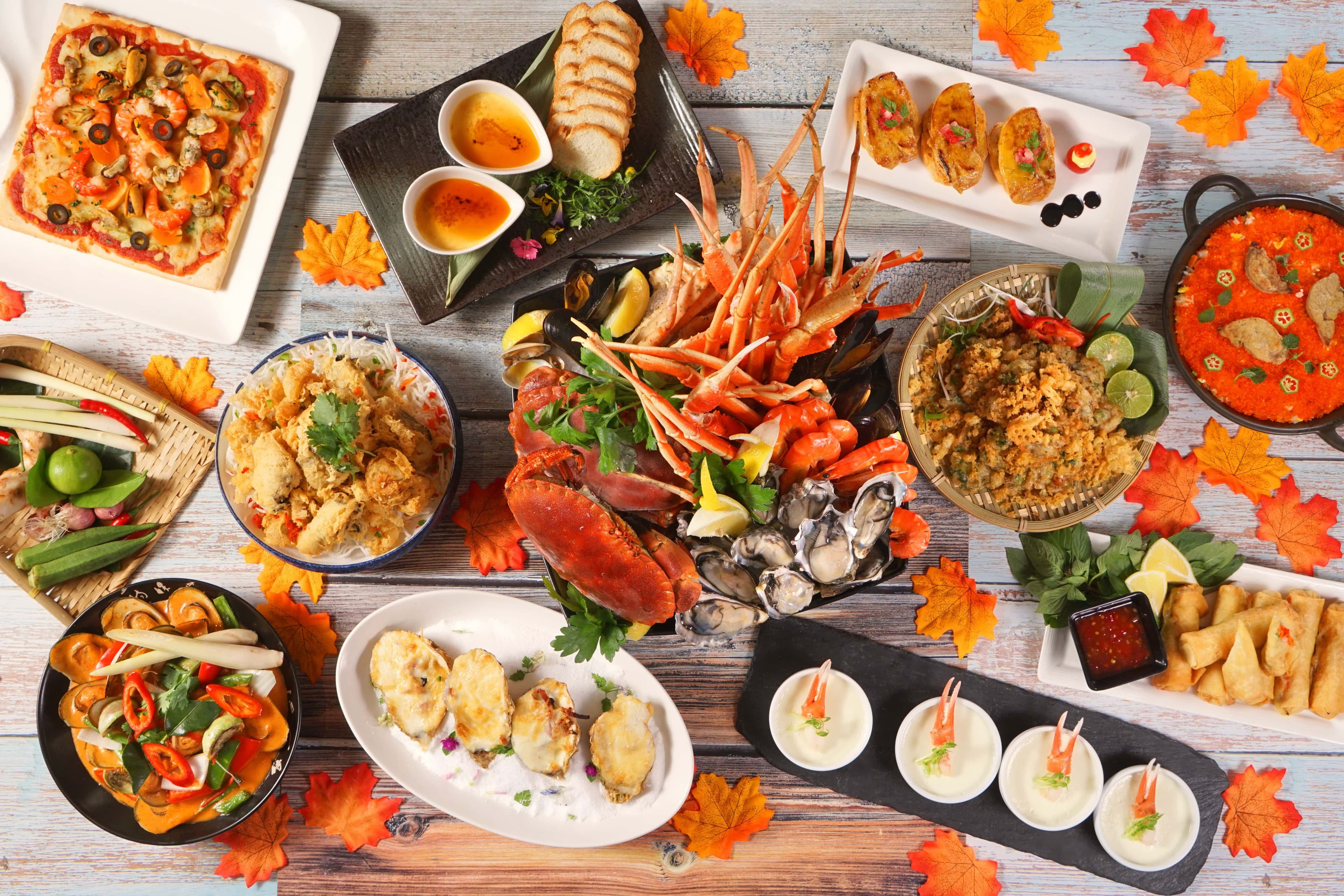 "Snow Crab Cluster, Duck Foie-gras and Oyster" Dinner Buffet at Harbour Restaurant - The Habourview